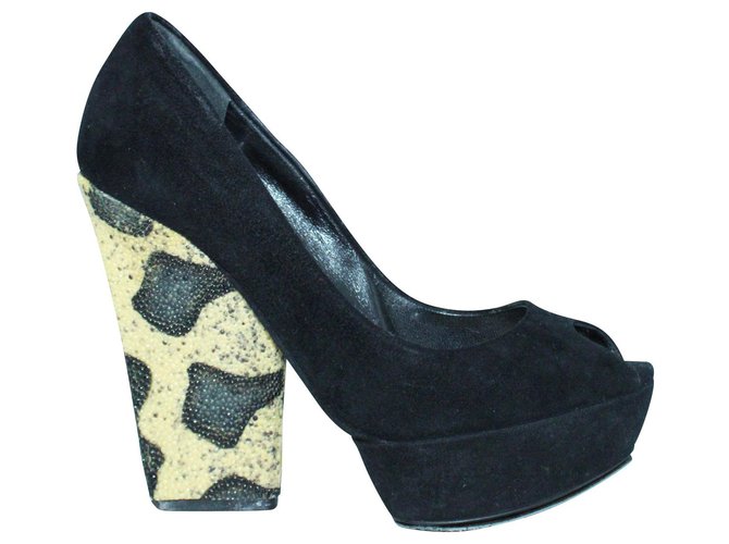 Dior Black Suede Heels with Decorative Heel  ref.301287
