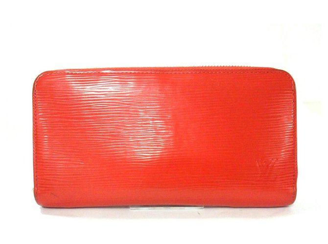 Louis Vuitton Portefeuille zippy Red Patent leather  ref.301827