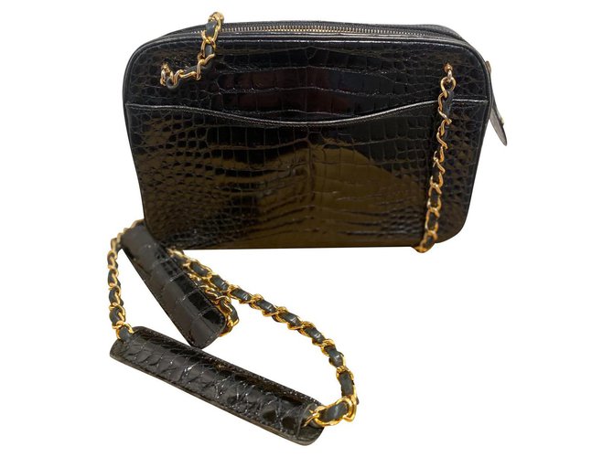 Chanel cámara Negro Gold hardware Cueros exoticos  ref.301925