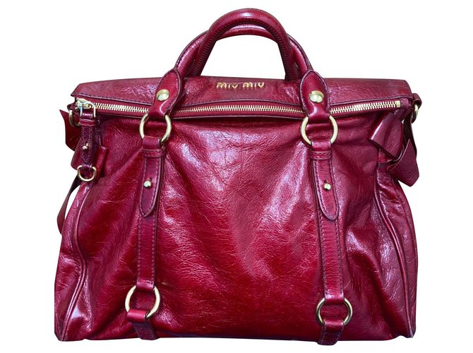 Miu Miu Matelassé leather red bag Archives - STYLE DU MONDE