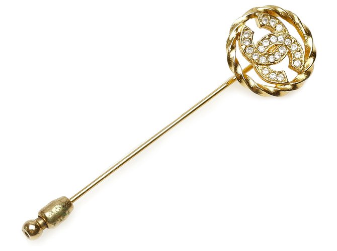 Chanel Gold CC Rhinestone Brooch Golden Metal  ref.302630