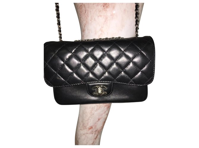 Chanel Black Lambskin Accordion Flap Bag Leather ref.302869 - Joli