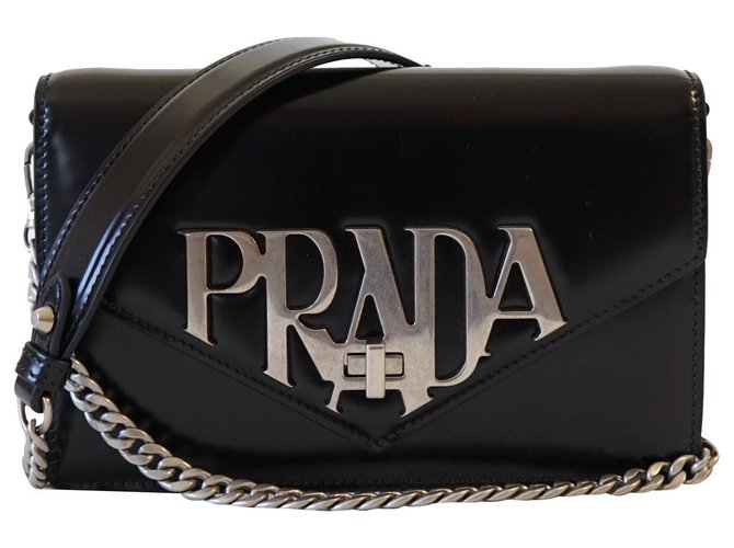 Prada Handtaschen Schwarz Leder  ref.303063