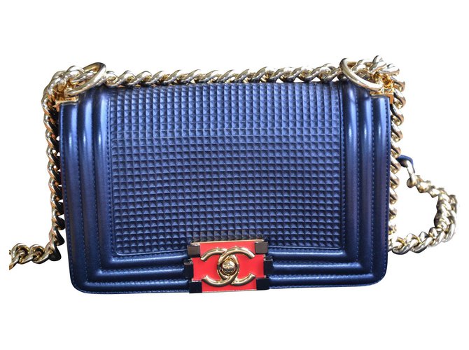 Chanel Boy Cube mini Red Navy blue Dark blue Gold hardware Leather  ref.303075 - Joli Closet
