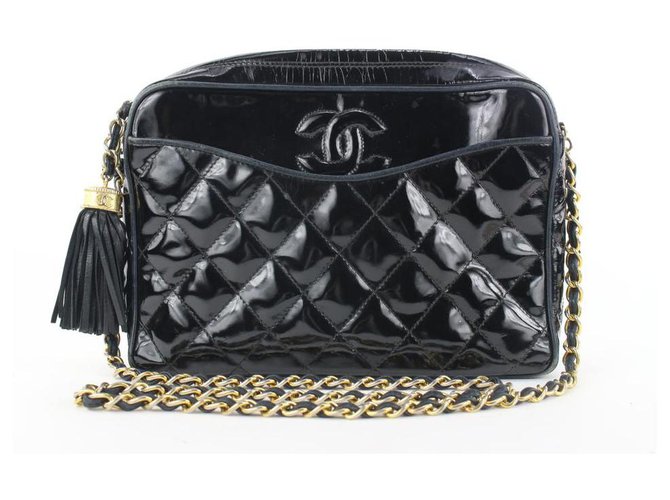 Chanel Black Quilted Patent Fringe Tassel Camera Bag Crossbody Chain Leather  ref.303316 - Joli Closet