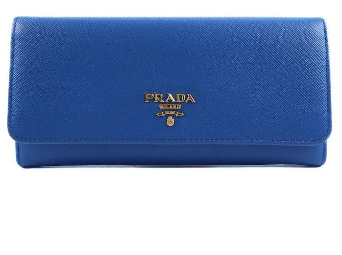 prada wallet 2021