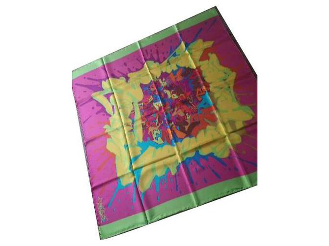 Hermès Graffiti Silk  ref.303397