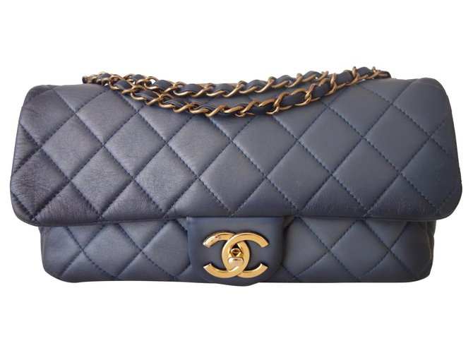 Timeless Classica borsa da cravatta e tintura Chanel Blu Pelle  ref.303413