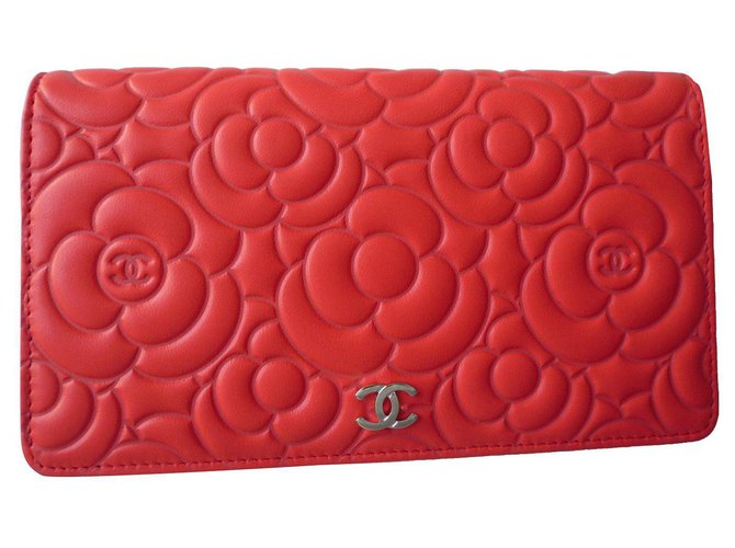 CHANEL Wallet Camélia Corail new Coral Leather  ref.303479