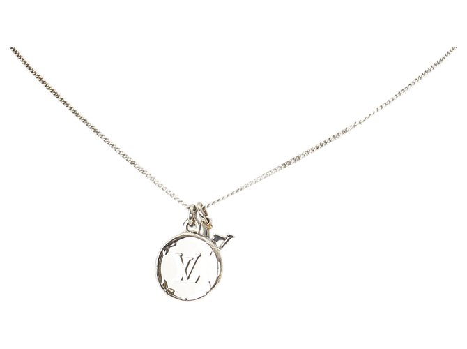 Louis Vuitton Silver LV Pendant Necklace Silvery Metal ref.303738