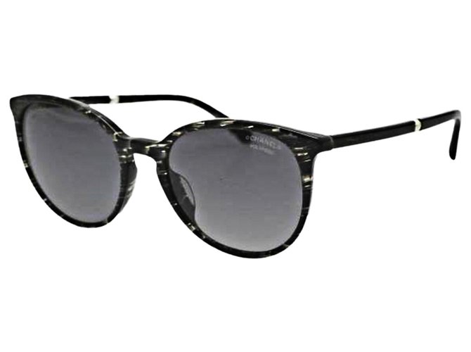 Chanel Butterfly Sunglasses Black Acetate ref.447587 - Joli Closet