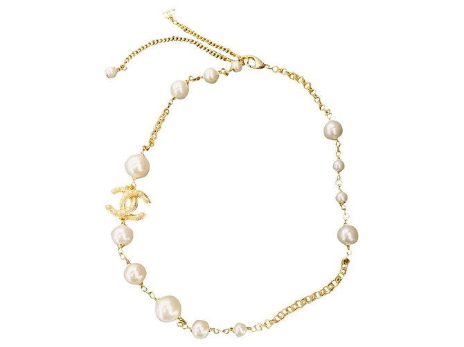 Chanel Halsketten Golden Metall Perle  ref.304787