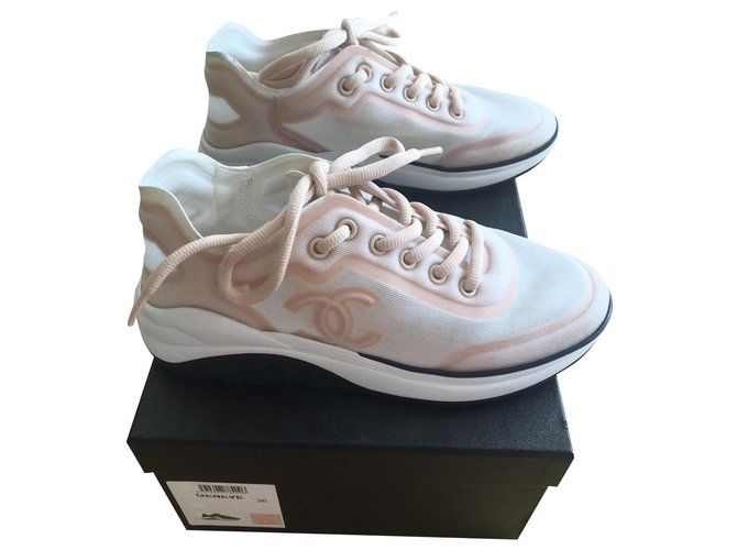 Chanel sneakers Cuir Synthétique Noir Rose Blanc  ref.305227