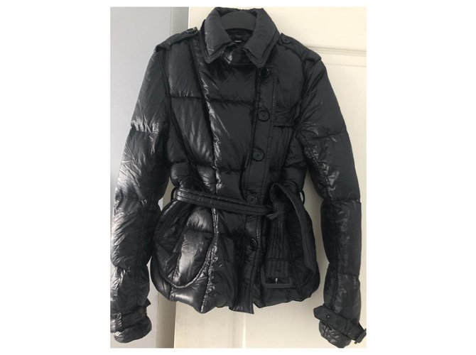 Burberry Manteaux, Vêtements d'extérieur Polyester Noir  ref.305508