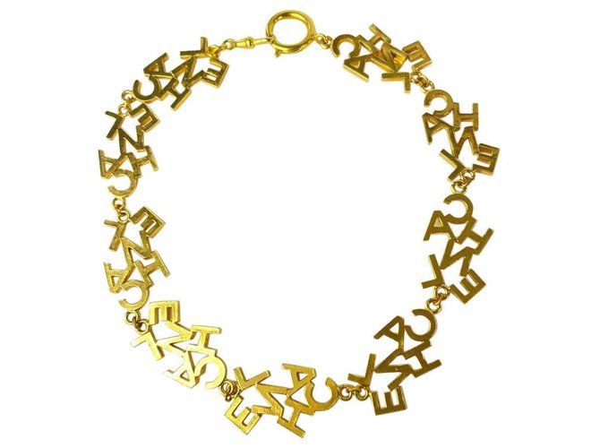 Chanel Parola di lettera girocollo in oro ultra raro con logo CC su tutta la collana Oro bianco  ref.305674