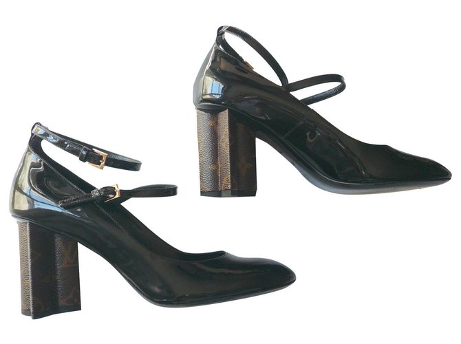 LOUIS VUITTON Zapatos de salón Bliss Talon de lona con monograma T39 Negro Charol  ref.305974