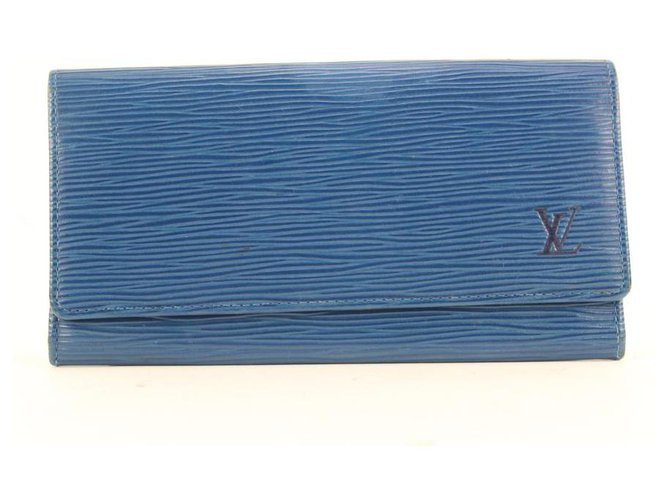 Louis Vuitton Portefeuille à rabat Sarah Toledo en cuir épi bleu  ref.306696