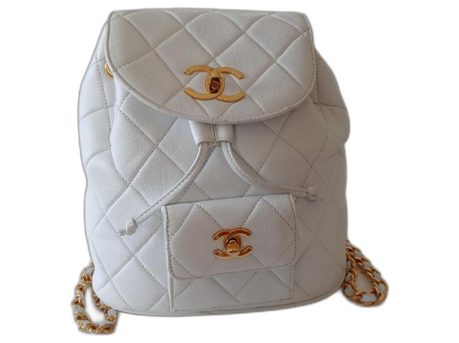 Chanel XL-Rucksack, Außergewöhnliches Stück Weiß Lammfell  ref.307070