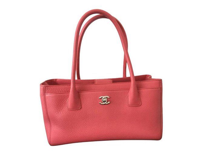 Executive Chanel Handbags Coral Leather  ref.307153