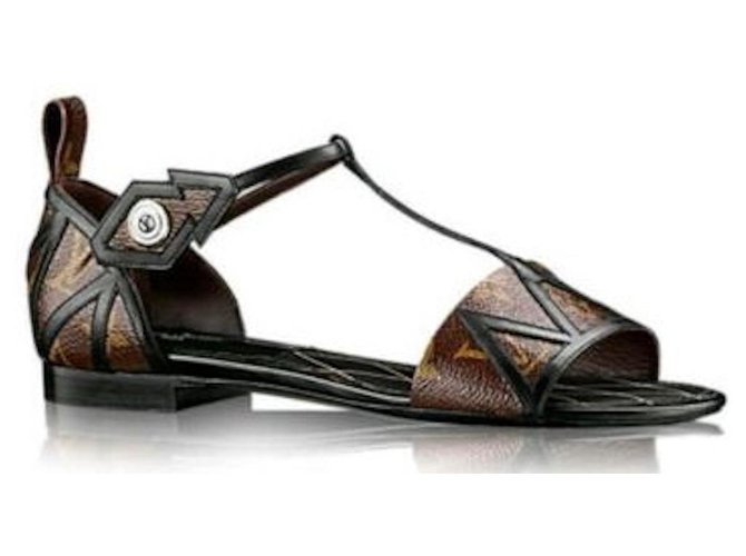 Louis Vuitton Des sandales Cuir Marron  ref.307770