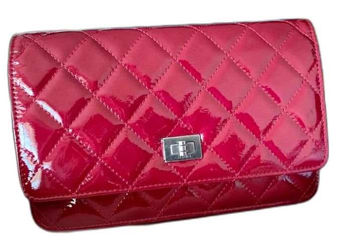 Chanel Classic wallet on chain Dark red
