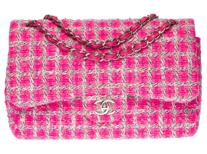 Außergewöhnliche Chanel Timeless Jumbo gefütterte Überschlaghandtasche in rosa Tweed, Garniture en métal argenté Pink  ref.307872