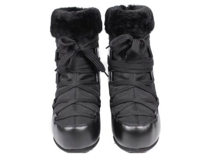 Chanel Boots Black Leather  ref.307885