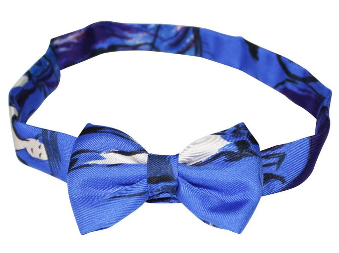 Hermès Papillon in seta blu scuro  ref.308013