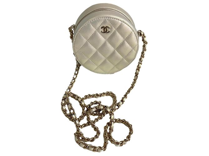 Chanel Bolsa com corrente