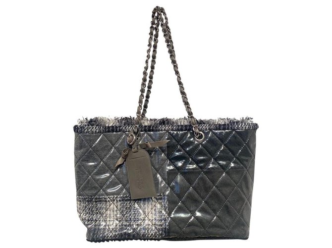 Chanel Taschen Grau Kunststoff Tweed  ref.310709