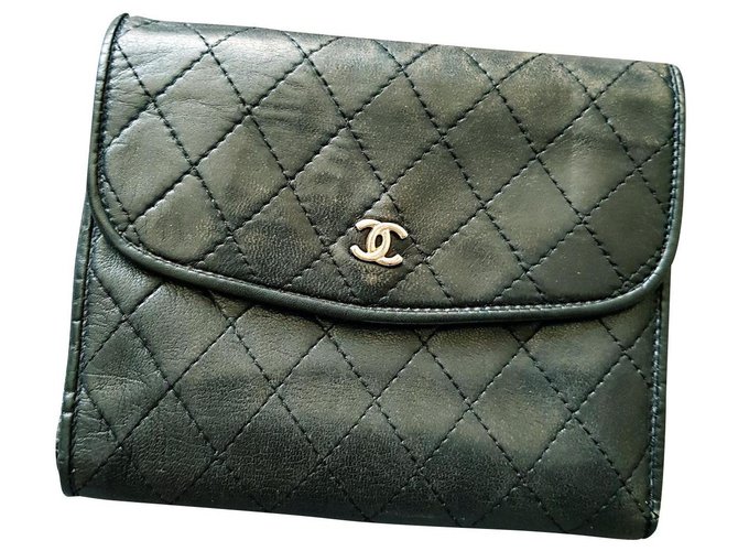 Portafoglio Chanel trapuntato portafoglio multi patta vintage nero Agnello Pelle  ref.310713