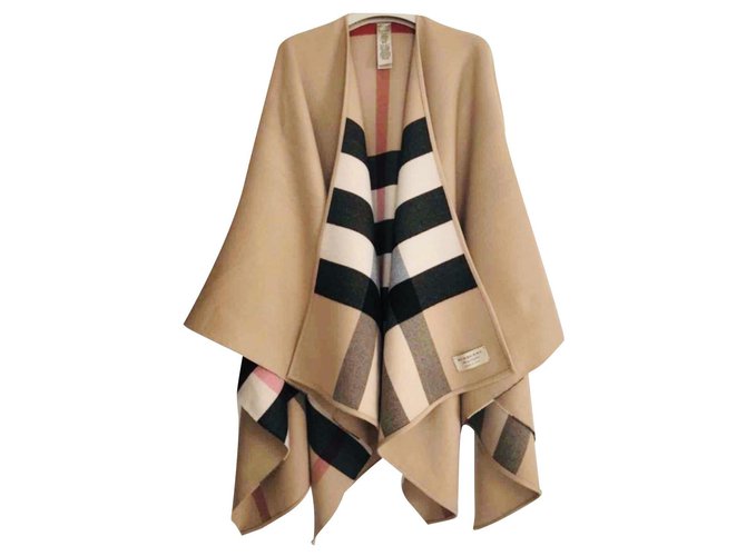 Burberry - Burberry, NEW REVERSIBLE CHARLOTTE BURBERRY PONCHO CAPE WITH TAGS - Caramel Wool  ref.310739
