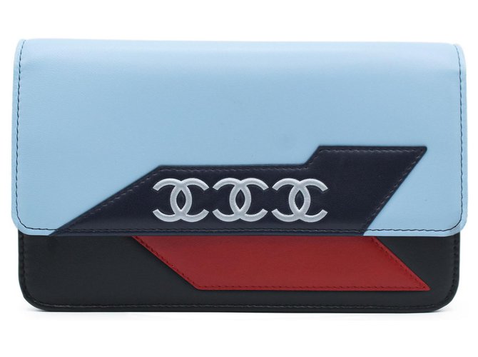 Wallet On Chain Chanel Wallet an der Kette Blau Leder  ref.312175