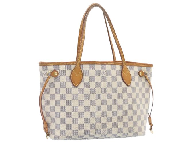 Totally cloth handbag Louis Vuitton White in Cloth - 32180374