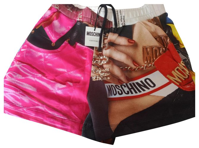 Moschino Pantalones cortos Multicolor Algodón  ref.312630