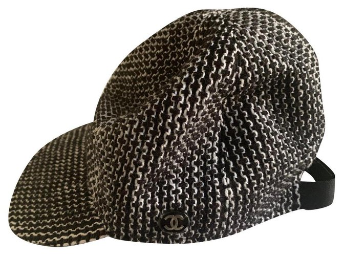 Chanel Hüte Schwarz Weiß Wolle  ref.312716