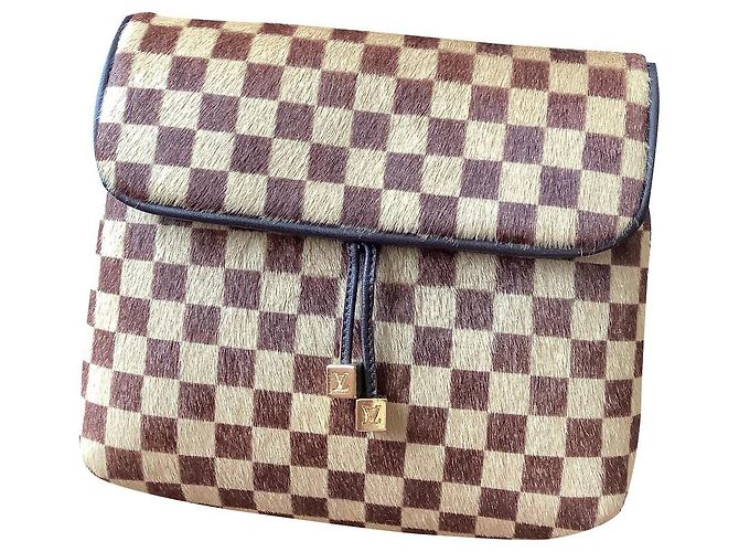 Louis Vuitton Tabuleiro de damas de couro de potro