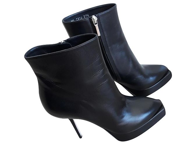 Dior Black Leather Ankle Boots