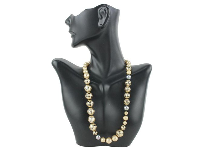 Chanel 06Una collana di perle Perla  ref.315918