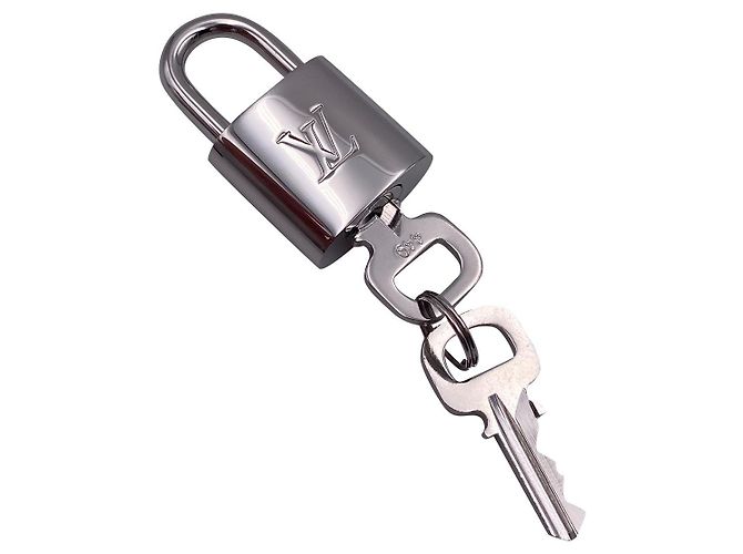 Louis Vuitton Silver silver padlock 449 Silvery