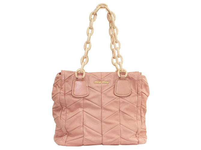 Miu Miu Rosa gesteppte Tasche mit Chevron-Steppung Pink Leder  ref.318119