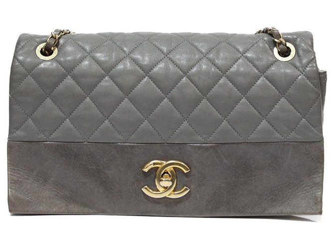 Timeless CLASSIC CHANEL BAG IN TAUPE calf leather QUILTED QUILTED CC GOLDEN COUTURE  ref.318449
