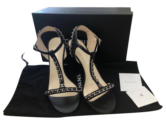 Chanel Heels Black Leather  ref.318832