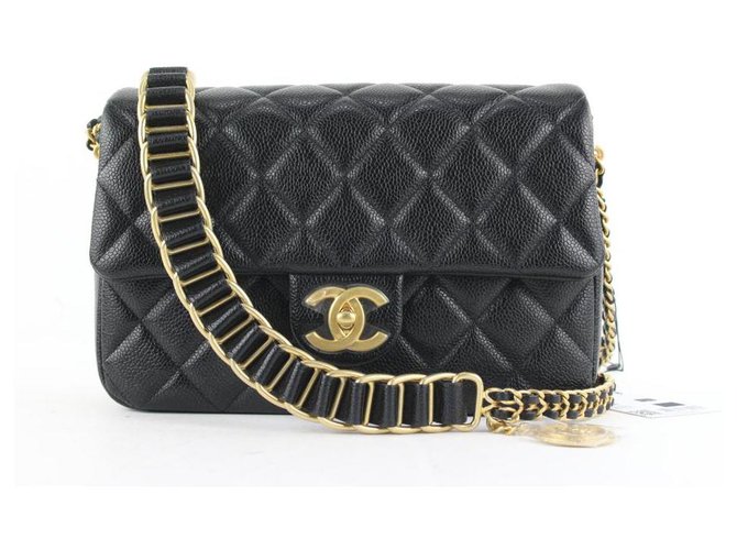 Chanel 21A Black Quilted Caviar Classic Flap Coin Charm Soul Chain Leather  ref.318954 - Joli Closet