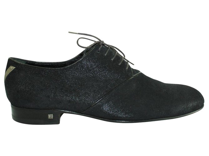 Louis Vuitton Chaussures à lacets noires brillantes à bout pointu Cuir  ref.320576