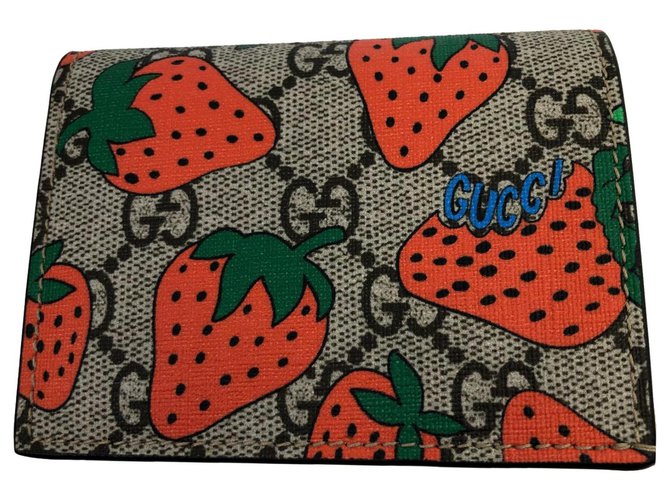 Gucci Strawberries Wallet Pink Leather  ref.320964