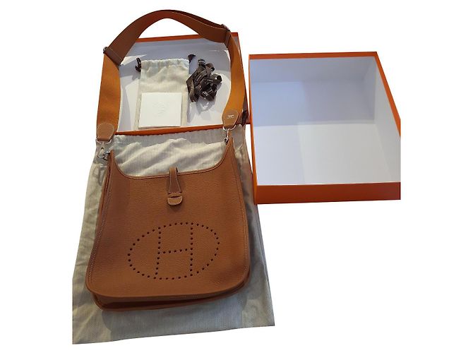 Bolsa Hermès Evelyne Conhaque