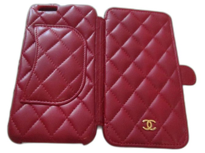 Chanel coque iphone Cuir Rouge  ref.319597