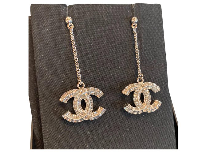 Chanel Earrings cc Silvery Metal ref.322601 - Joli Closet