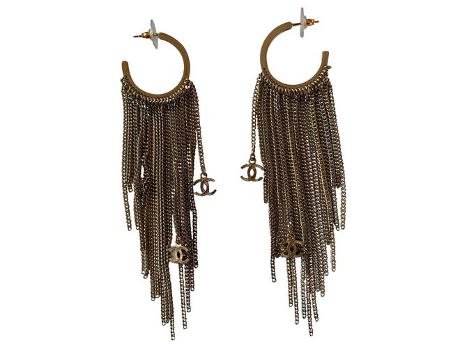 Chanel Earrings Golden Metal  ref.322667